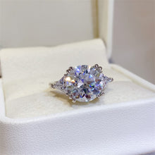 Load image into Gallery viewer, 5 Carat Moissanite 925 Sterling Silver Ring