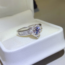 Load image into Gallery viewer, 3 Carat Moissanite 925 Sterling Silver Ring